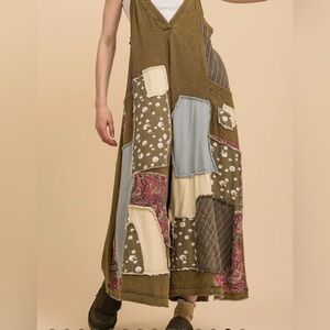 NWT Blue Velvet Patched Deep V-Neck Wide
Leg Jumpsuit Sz L/XL